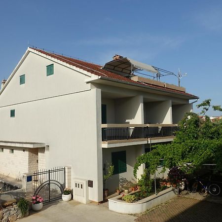 Apartment Tonka Vodice Eksteriør billede